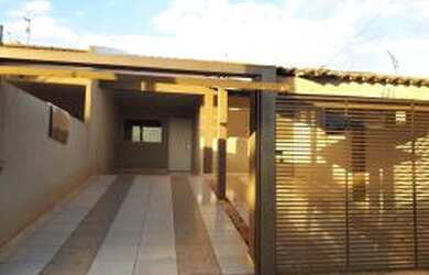 Imagem: A casa para alugar possui 3 Dormitórios e 3 Vagas na garagem