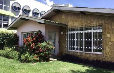 Imagem 2: Casa em Tristeza. Piscina, Churrasqueira, 300m² de Áreae5 Vagas na garagem