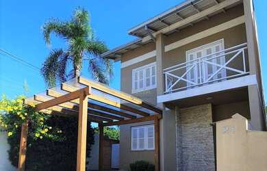 Imagem: A casa em condomínio possui 3 Dormitórios, 3 Banheiros, 2