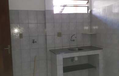 Imagem 5: Casa na Avenida. 48m² de Área, 1 Banheiroe1 Dormitório