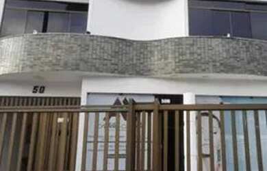 Imagem: A casa possui 5 Dormitórios, 4 Banheiros, 1 Vaga na garagem