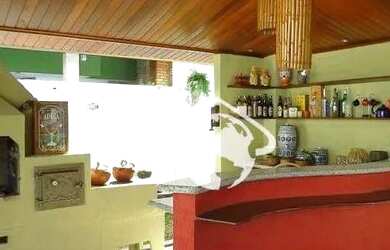 Imagem: A casa em condomínio possui 5 Dormitórios, 5 Banheiros, 3