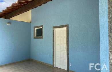 Imagem: A casa possui 2 Dormitórios, 1 Banheiro, 1 Vaga na garagem