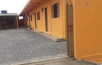 Imagem: A kitnet possui 1 Dormitório, 1 Banheiro, 1 Vaga na garagem