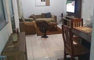 Imagem: A casa possui 2 Dormitórios, 1 Banheiro e está localizado