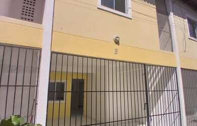 Imagem: A casa possui 2 Dormitórios, 1 Banheiro, 1 Vaga na garagem