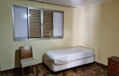 Imagem: A casa para alugar possui 4 Dormitórios, 4 Banheiros, 5 Vagas