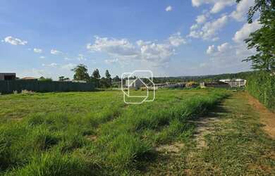 Imagem: O terreno possui 2.160m² de Área e está localizado em Loteamento