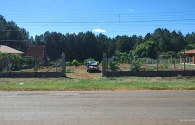 Imagem: A chácara possui 2.500m² de Área e está localizado em Jardim