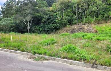 Imagem: O terreno possui 316m² de Área e está localizado em Desvio