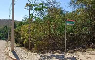 Imagem: O terreno possui 900m² de Área e está localizado em Setor