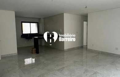 Imagem: O apartamento possui 3 Dormitórios, 1 Banheiro, 2 Vagas na