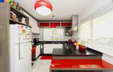 Imagem 16: SOBRADO TRIPLEX EM CONDOMÍNIO NO SANTA FELICIDADE, COM 170,00M² ÚTIL