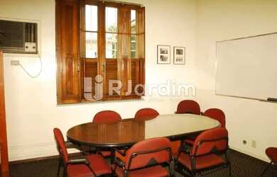 Imagem: O depósito possui 302m² de Área e está localizado em Botafogo