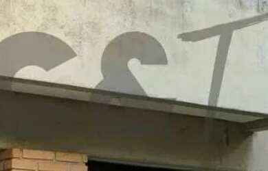 Imagem: A casa possui 3 Dormitórios, 5 Banheiros, 5 Vagas na garagem