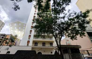 Imagem: O apartamento possui 5 Dormitórios, 5 Banheiros, 3 Vagas na