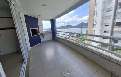 Imagem: O apartamento possui 3 Dormitórios, 4 Banheiros, 1 Vaga na