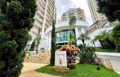 Imagem: O apartamento possui 4 Dormitórios, 5 Banheiros, 4 Vagas na