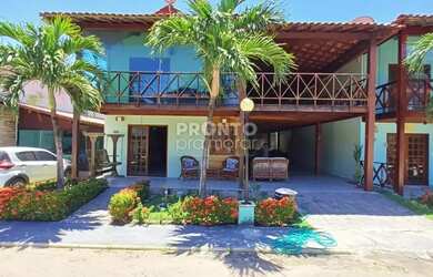 Imagem: A casa em condomínio possui 4 Dormitórios, 2 Banheiros, 1