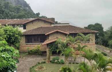 Imagem: O apartamento possui 2 Dormitórios, 2 Banheiros, 2 Vagas na