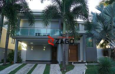 Imagem: A casa em condomínio possui 4 Dormitórios, 5 Banheiros, 4