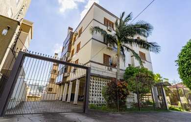 Imagem: O apartamento possui 3 Dormitórios, 2 Banheiros, 1 Vaga na