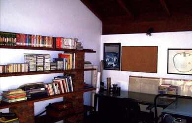 Imagem 13: Casa em Guarujá. Churrasqueira, Varanda, Área de serviçoeLareira