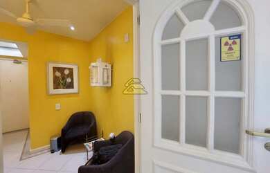 Imagem: O depósito possui 1 Vaga na garagem, 30m² de Área e está