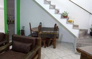 Imagem: A casa possui 3 Dormitórios, 2 Banheiros, 1 Vaga na garagem