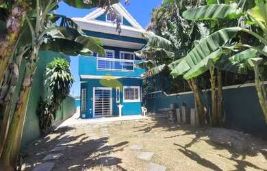 Imagem: A casa em condomínio possui 4 Dormitórios, 5 Banheiros, 2