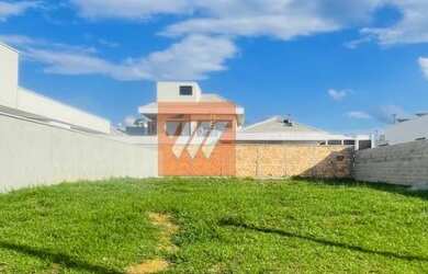 Imagem: O terreno possui 450m² de Área e está localizado em Quiririm