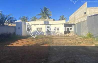 Imagem: A casa em condomínio possui 2 Dormitórios, 2 Banheiros, 4