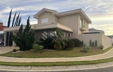 Imagem: A casa em condomínio possui 3 Dormitórios, 5 Banheiros, 4