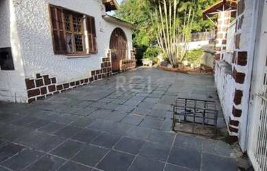 Imagem 3: Casa em Santa Tereza. Piscina, Churrasqueira, Lareirae5 Vagas na garagem