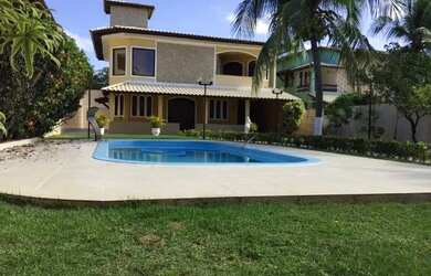 Imagem: A casa em condomínio possui 5 Dormitórios, 5 Banheiros e 4