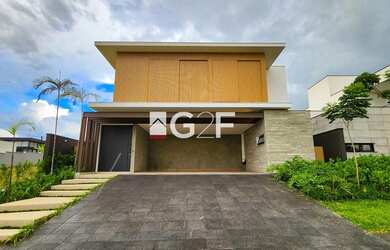 Imagem: A casa em condomínio possui 3 Dormitórios, 5 Banheiros, 4