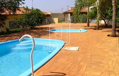 Imagem: A casa possui 1 Dormitório, 1 Banheiro, 2 Vagas na garagem