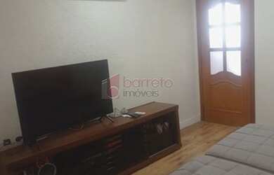 Imagem: A casa possui 2 Dormitórios, 1 Banheiro, 3 Vagas na garagem