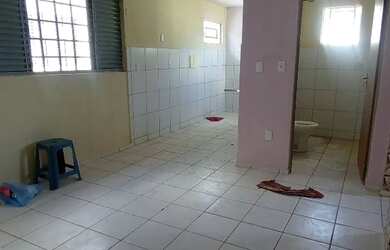 Imagem: O apartamento possui 2 Dormitórios, 1 Banheiro e está localizado