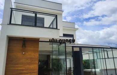 Imagem: A casa em condomínio possui 3 Dormitórios, 5 Banheiros, 4