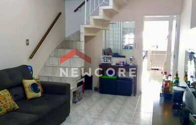 Imagem: A casa possui 3 Dormitórios, 3 Banheiros, 1 Vaga na garagem