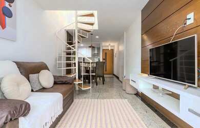 Imagem: O apartamento na cobertura possui 2 Dormitórios, 1 Banheiro