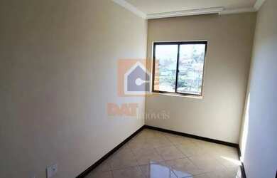 Imagem 4: Apartamento à venda em Órfãs