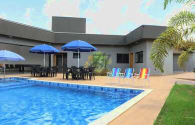 Imagem: A fazenda possui 296m² de Área e está localizado em Icém