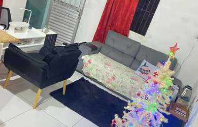 Imagem: A casa possui 1 Dormitório, 1 Banheiro e está localizado