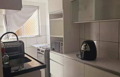 Imagem: O apartamento possui 2 Dormitórios, 1 Banheiro, 1 Vaga na garagem