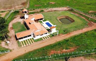 Imagem: A fazenda possui 25.000.000m² de Área e está localizado