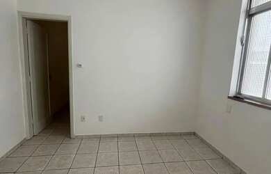 Imagem 3: 02 dosm na Av Afonso Pena prox. ao canal 4 em Santos/SP