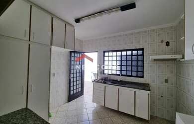 Imagem 4: Casa em Rua Julião Fernandes San Roman - Vila Industrial - Bauru/SP