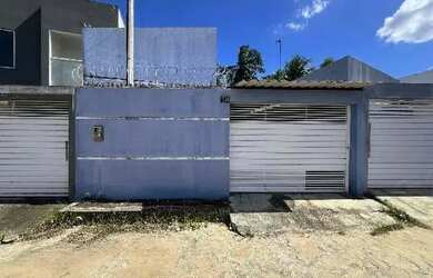 Imagem: A casa possui 2 Dormitórios, 1 Banheiro, 93m² de Área, Imóvel